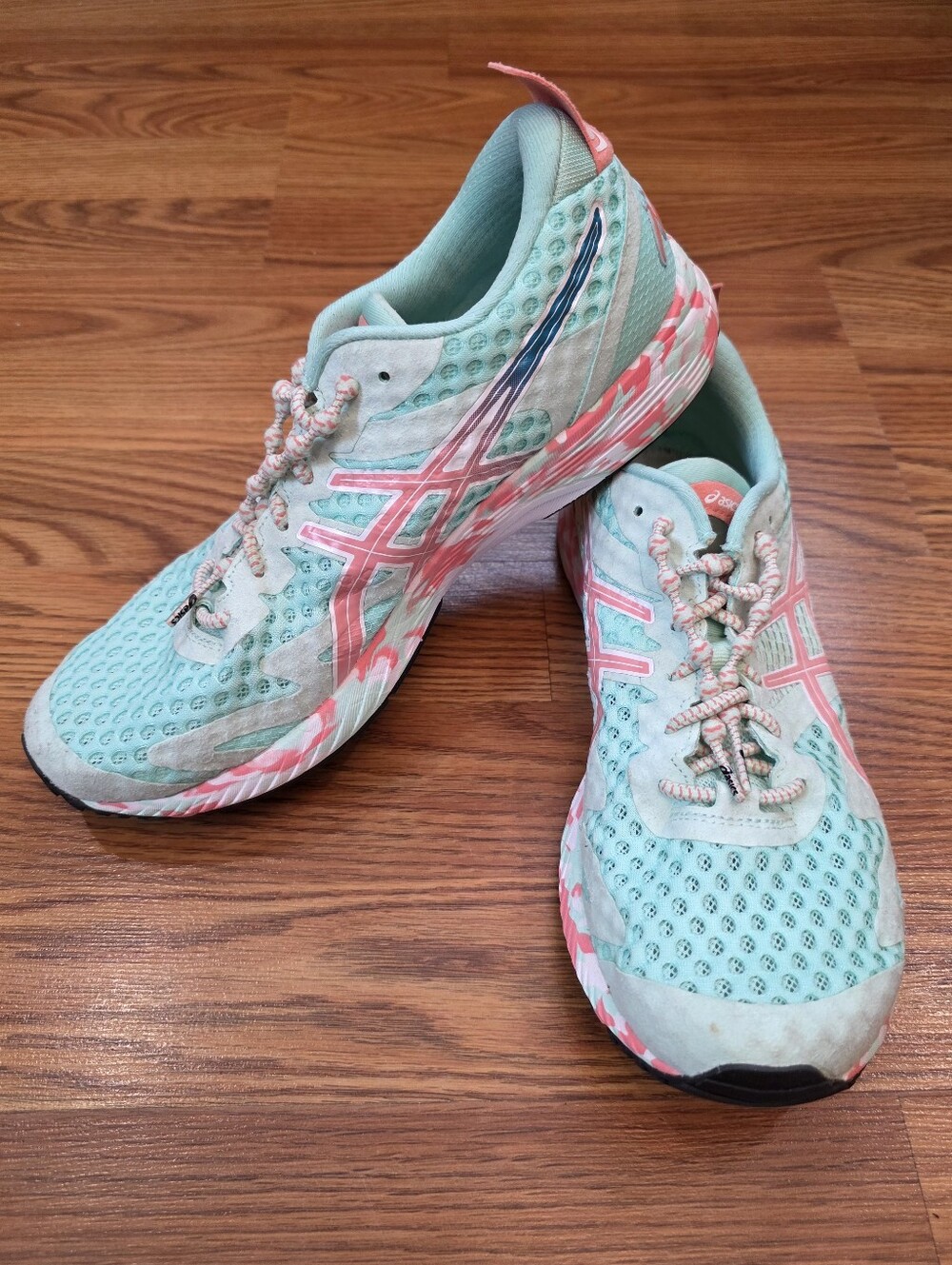 Asics Gel Noosa Tri 12 Fresh Ice Guava Women's Size 8.5 ~ Need Insoles ~ EUC